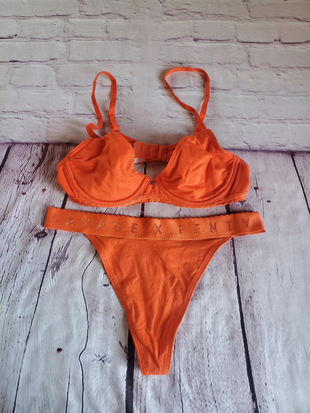 Savage x Fenty Bra- 34B, Thong - Med Orange Underwire Sexy Romantic